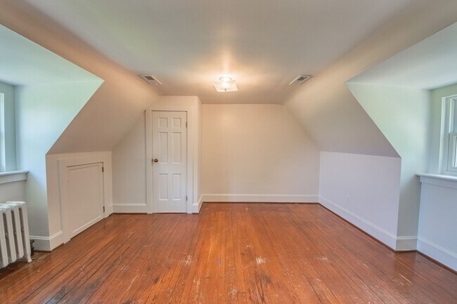 Building Photo - UNIQUE OFFERING-HISTORIC CAPE COD ON URBAN...