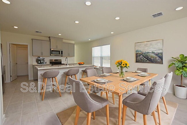 Building Photo - 3183 Cup Dr