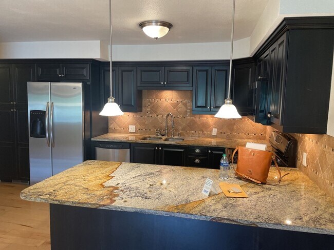 Primary Photo - Walk to Old Town FoCo - 2bd 1ba Condo!