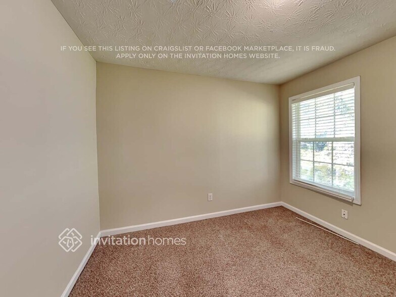 Building Photo - 2585 Hidden Creek Dr SW