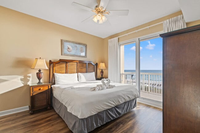 Building Photo - 5115 Gulf Dr