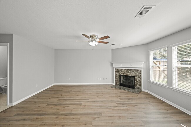 Building Photo - 14614 Hazy Ridge Ln