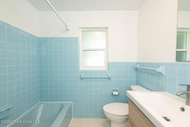 Building Photo - 311 12th Terrace
