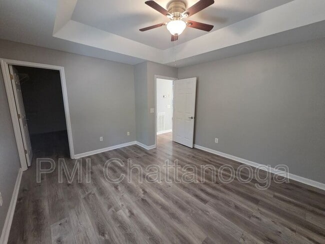 Building Photo - 3717 Crestview Pl