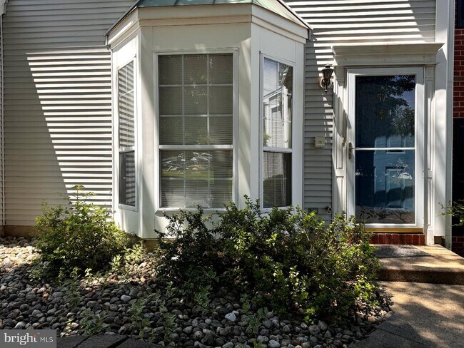 Primary Photo - 57 Columbus Dr