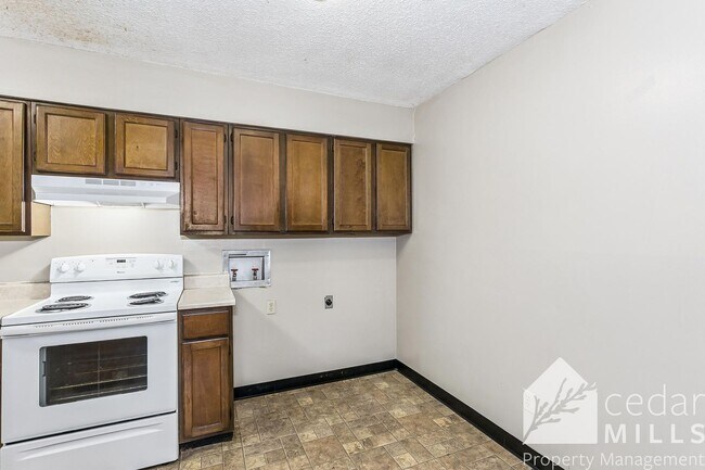 Building Photo - 2 bedroom Duplex by WSU