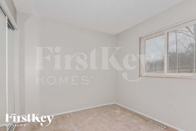 Building Photo - 14389 Wild Fox Ct