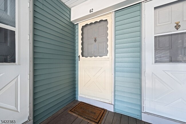 Building Photo - 62 Eton Way