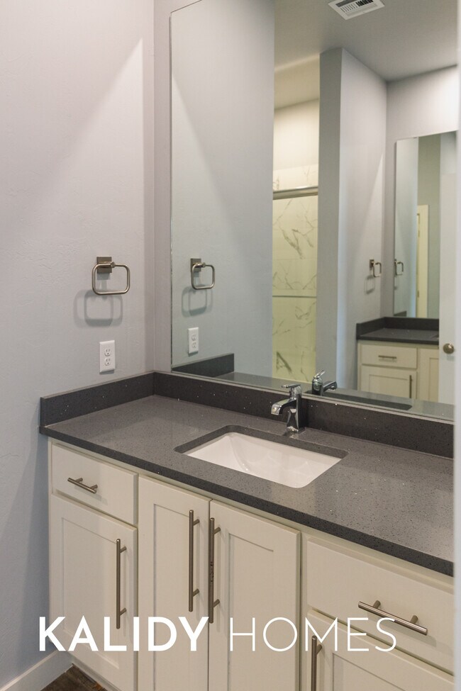 Building Photo - 512 Remington Ave