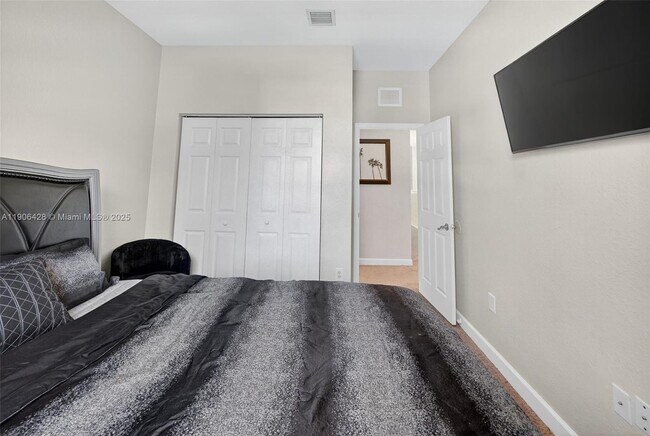 Building Photo - 379 NE 25th Terrace