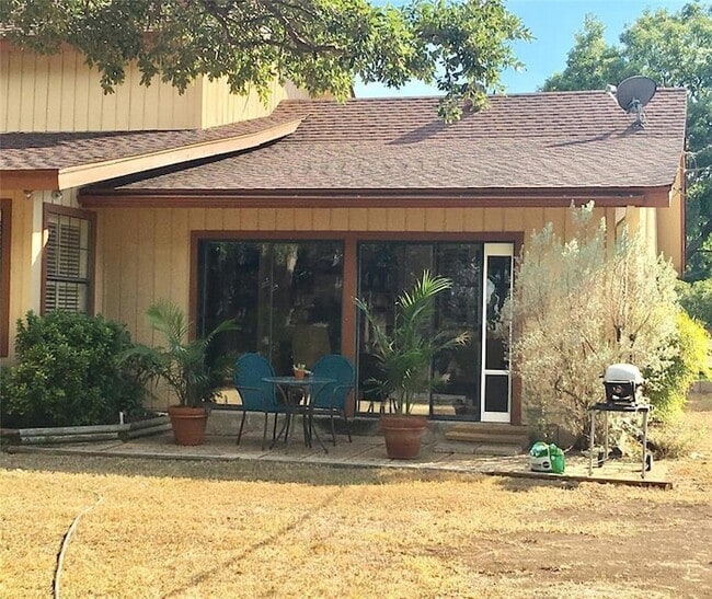 Building Photo - 40101 Heritage Holw
