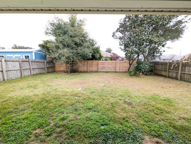 Building Photo - 1880 Presidio St