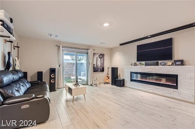 Building Photo - 8044 Haywood Estate Ave