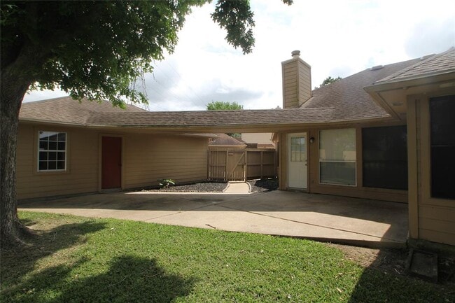 Building Photo - 3438 Brookwood Dr