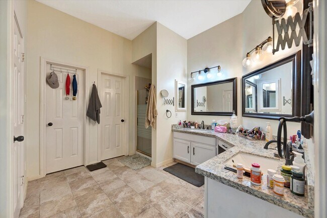 Building Photo - 3602 Garrettsville Dr