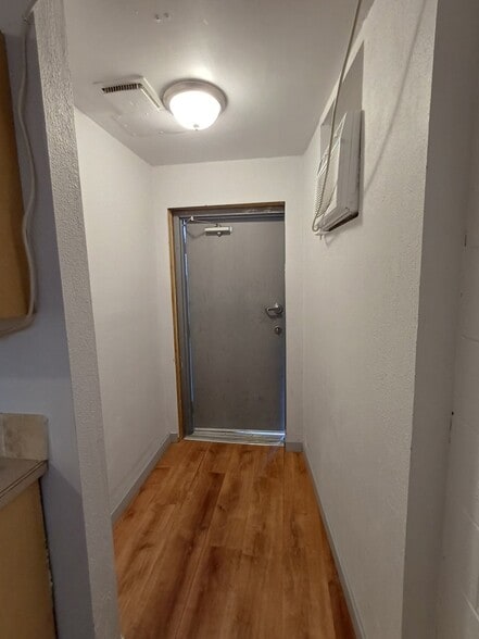 Building Photo - 5321 W Emerald St