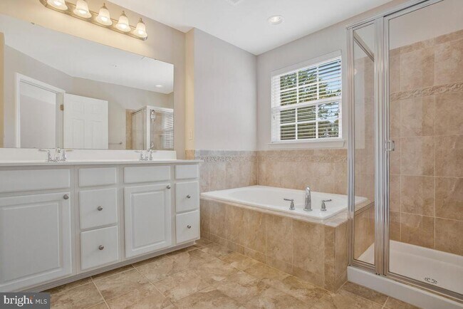 Building Photo - 9612 Hammonds Overlook Ct