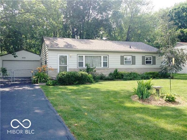 Primary Photo - 818 E Auman Dr