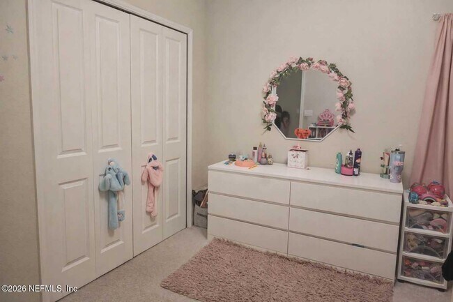 Building Photo - 2155 Sequoia Ct