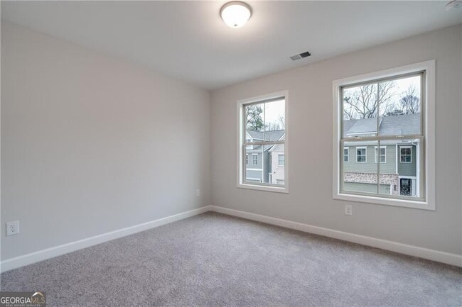 Building Photo - 1095 Lawanna Dr