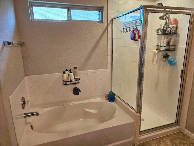 Building Photo - 9506 Green Maple Ct