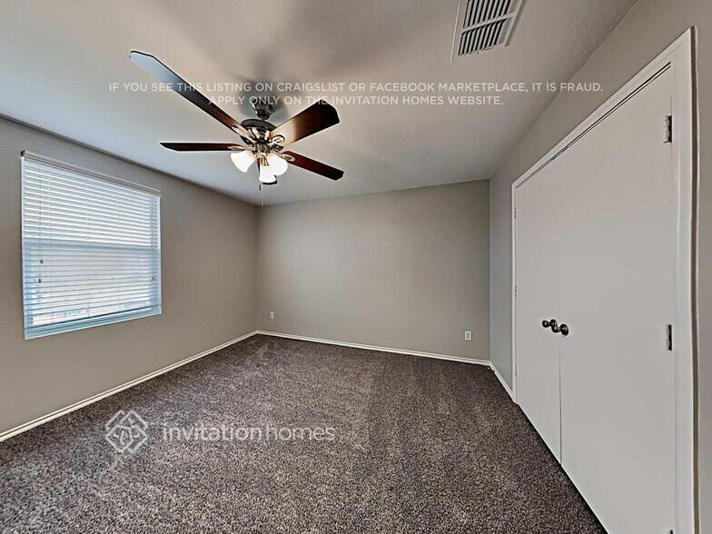 Building Photo - 1230 Sullivan Dr