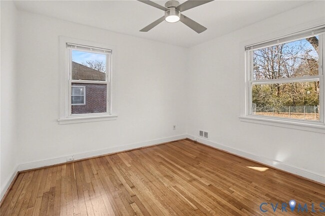 Building Photo - 1342 Evergreen Ave