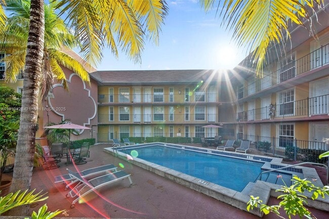 Building Photo - 3245 Virginia St