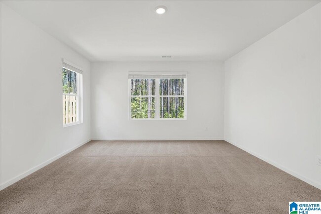 Building Photo - 283 Halifax Ln