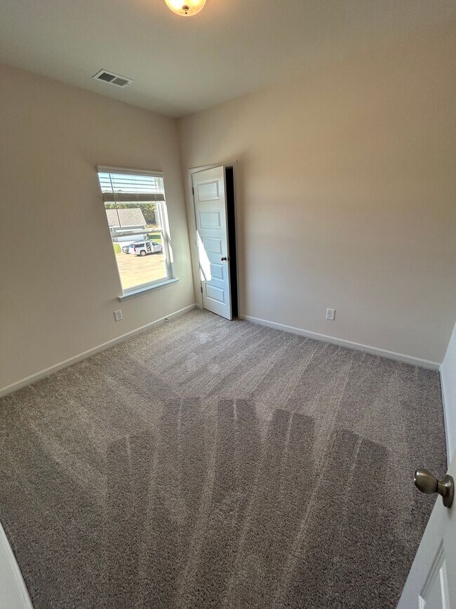Building Photo - New 4/2.5 House in Longbrook $1,995