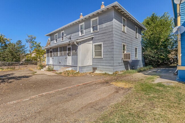 Building Photo - 746 Colorado Ave