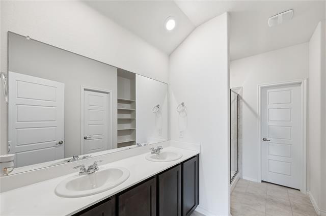 Building Photo - 121 Newsom Dr