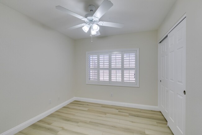 Building Photo - Beautiful 4-Bedroom Home Near Downtown Sum...