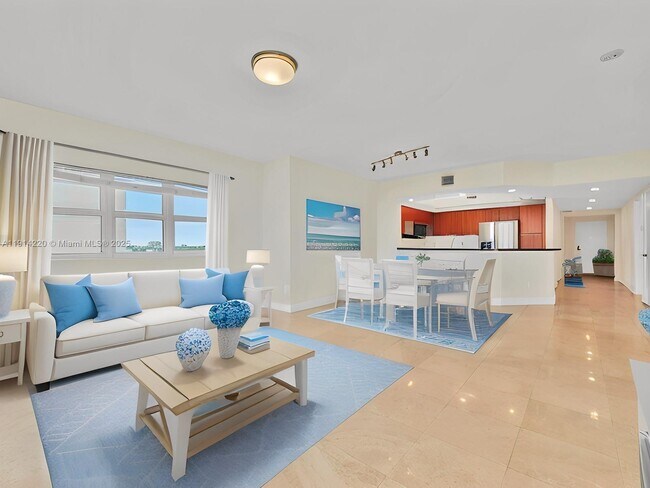 Building Photo - 15051 Royal Oaks Ln