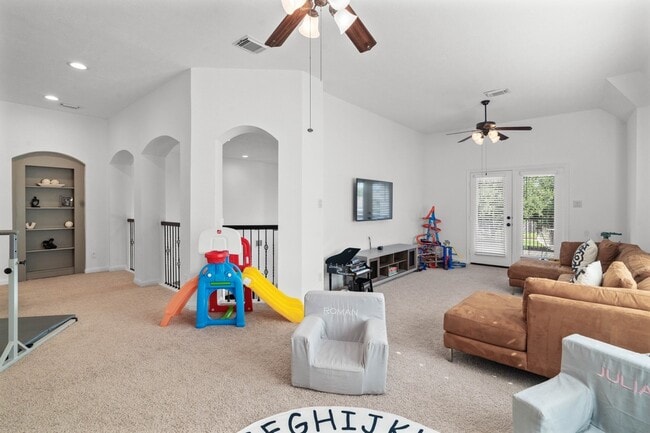 Building Photo - 19214 Noah Arbor Ln