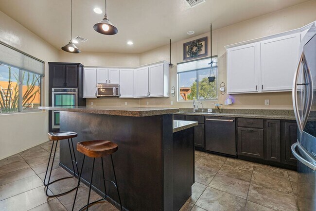 Building Photo - 3 Bedroom Home Located in Civano