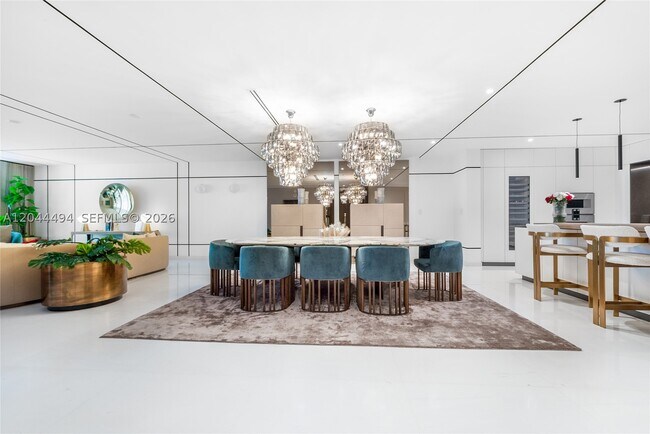 Building Photo - 300 Biscayne Blvd