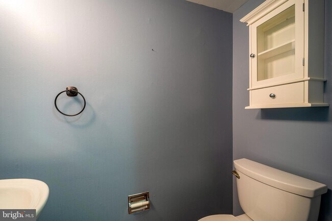 Building Photo - 2455 Pyrenees Ct