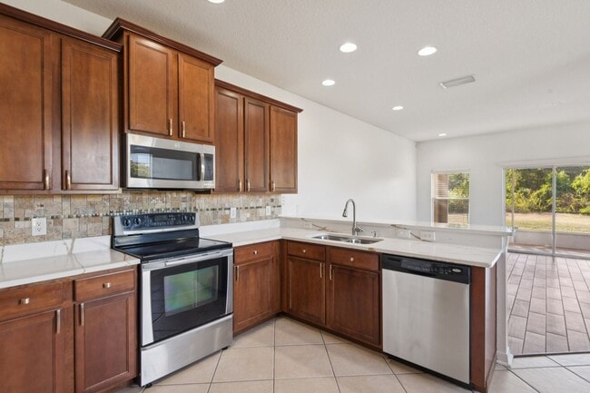 Building Photo - 12805 Avelar Manor Pl