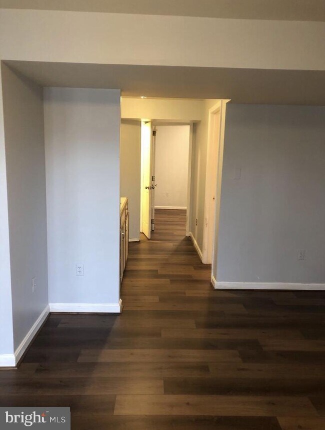 14137 Compton Valley Way 14137 Compton Valley Way Centreville VA