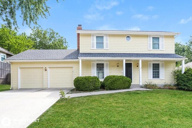 Primary Photo - 1105 NE RIDGEVIEW DR, LEES SUMMIT, MO 64086