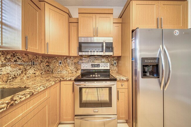 Building Photo - 16544 SW 75th Terrace