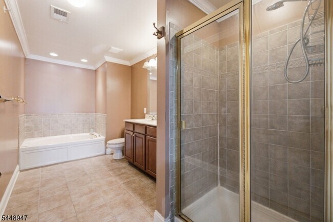 Building Photo - 408 Donato Cir