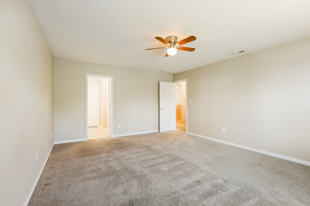 Building Photo - 4768 Beach Club Dr