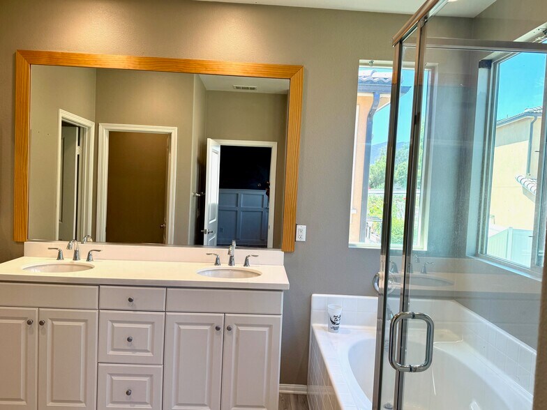 Building Photo - 2955 Villa Catalonia Cir