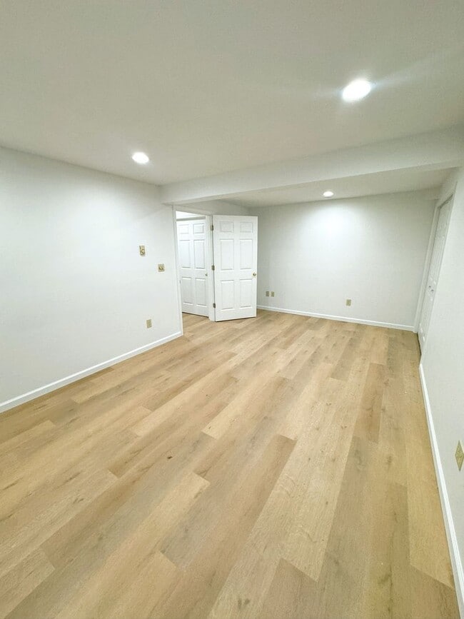 Building Photo - Single Family Home in Harrisonburg