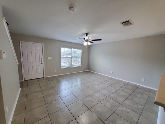 Building Photo - 10733 Marshitahs Way