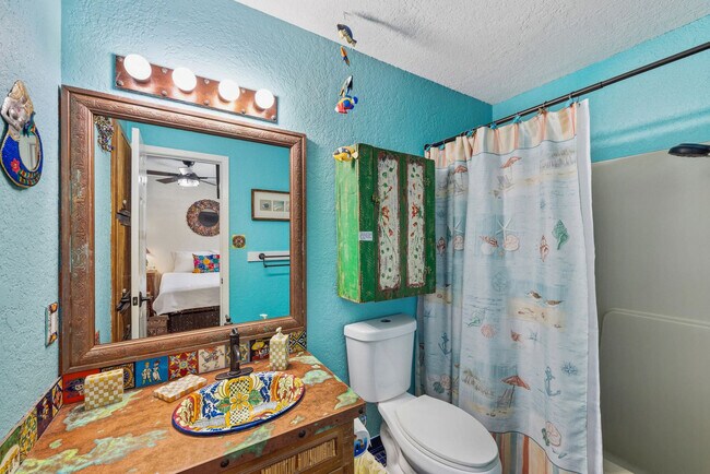 Building Photo - 15209 Leeward Dr