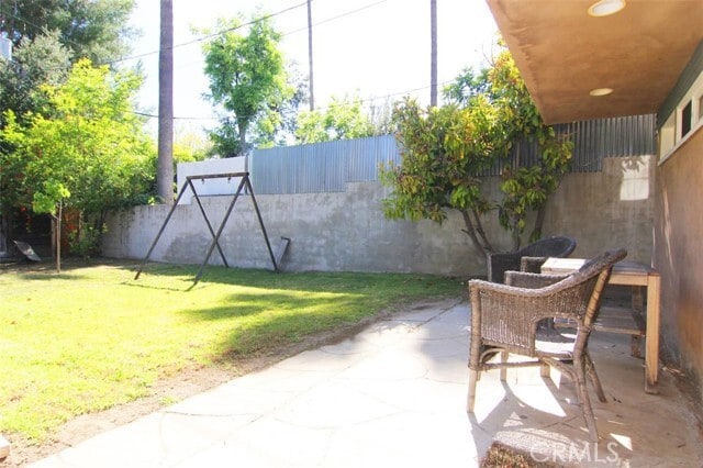 Building Photo - 244 Spencer St