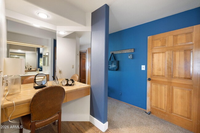 Building Photo - 2145 William Palmer